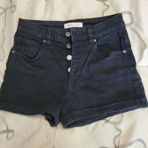 9 shorts and 1 skirt - Picture 7 of 10